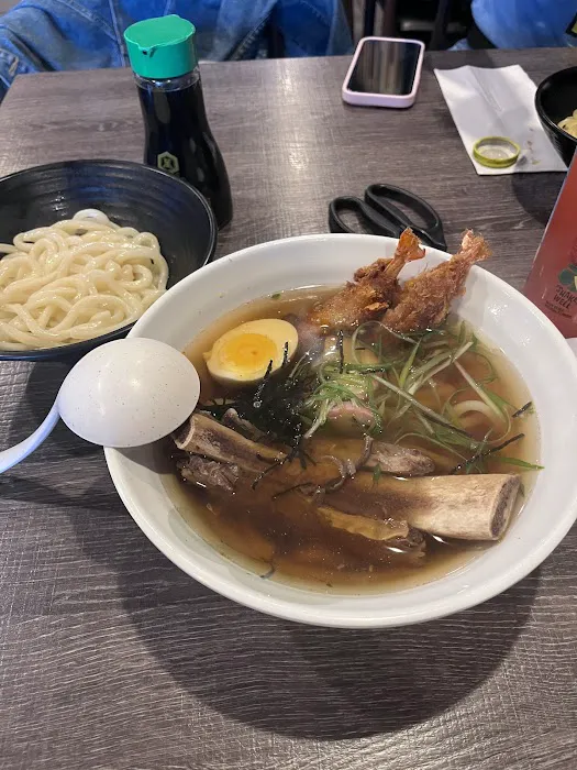 Kiraku Ramen and Sushi Picture 2