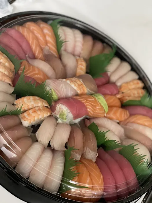Sakana Sushi & Izakaya Picture 2