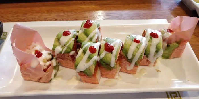 Tak E Sushi and Rolls Picture 3