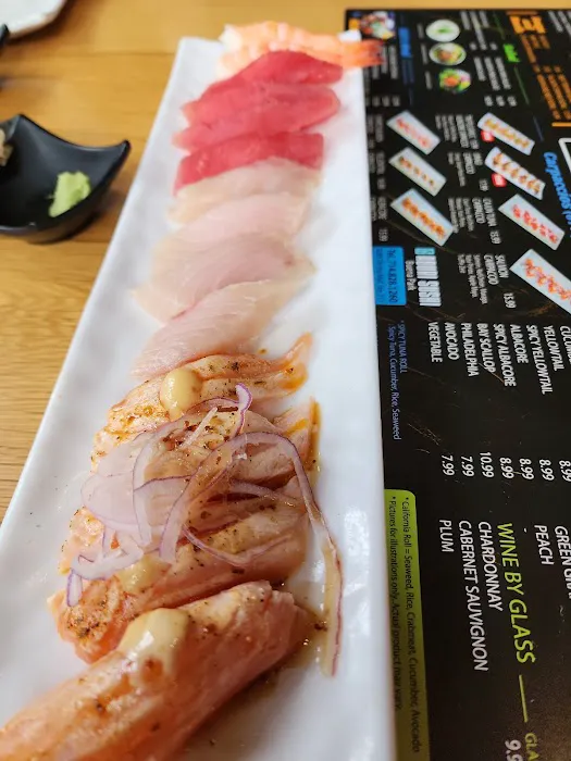 Aburi Sushi Picture 3