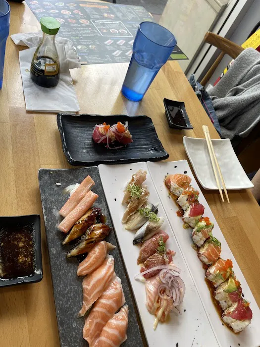 Aburi Sushi Picture 2