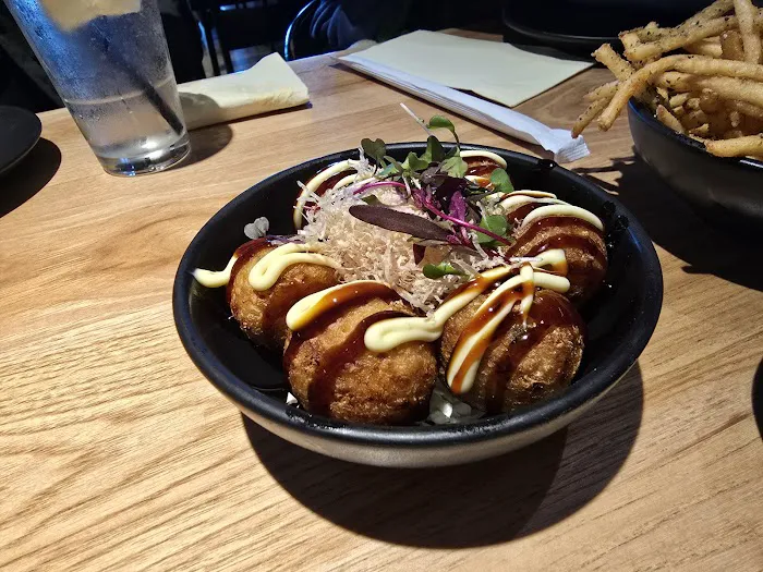 Kin Craft Ramen & Izakaya Picture 3