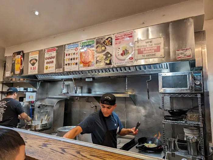 Shin-Sen-Gumi Hakata Ramen - Fountain Valley Picture 5