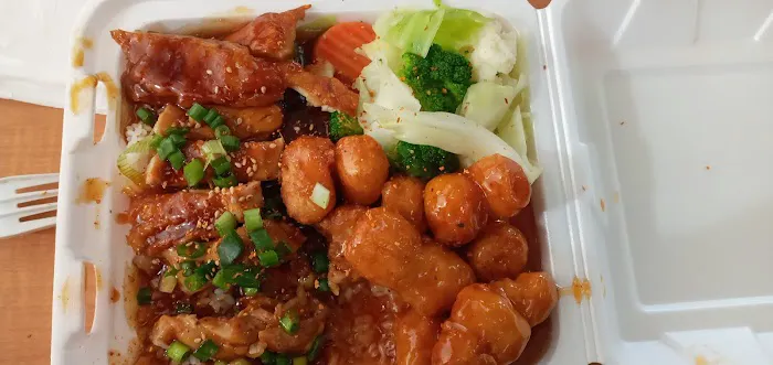 Yoshinoya - Maywood Picture 3