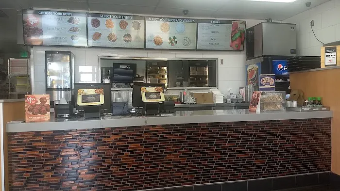 Yoshinoya - Maywood Picture 4