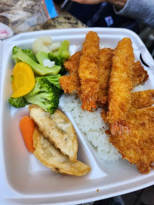 Roll It Sushi & Teriyaki Picture 10