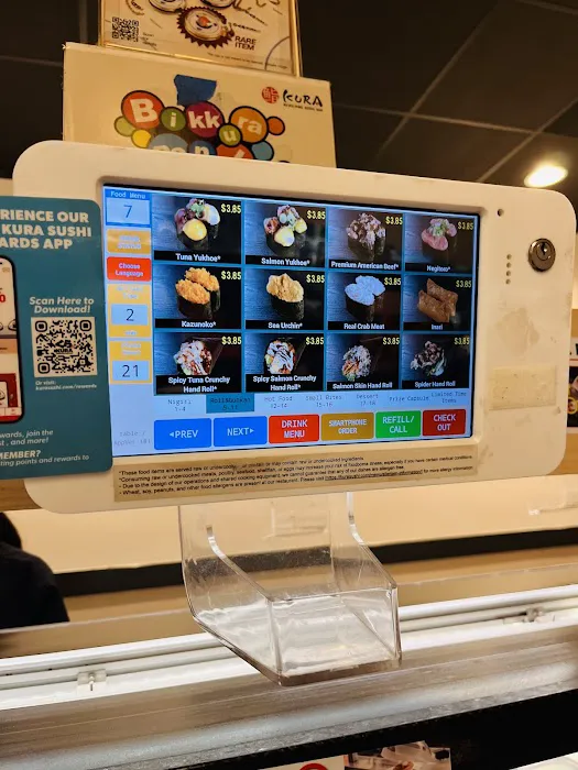 Kura Revolving Sushi Bar Picture 2
