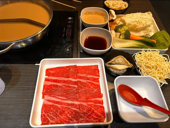 Shin-Sen-Gumi Shabu-Shabu Picture 4