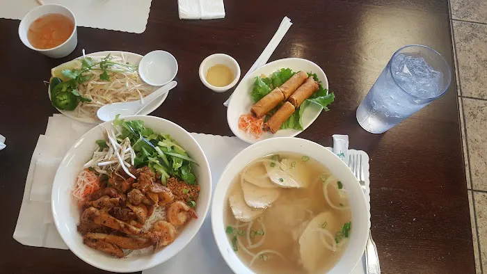 Kira Kira Restaurant Picture 5