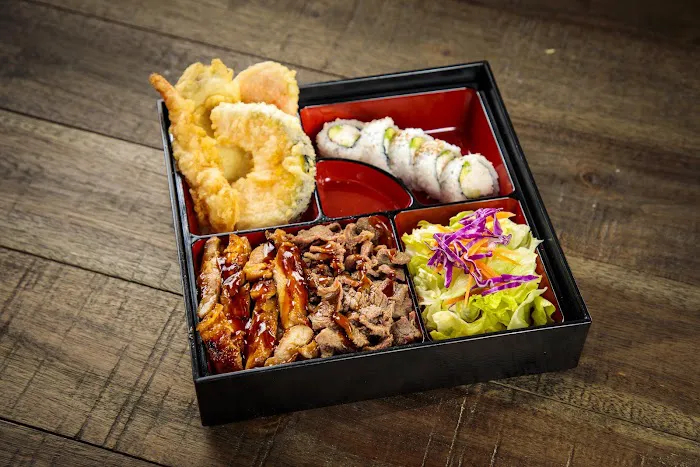 Golden Teriyaki & Sushi Picture 3