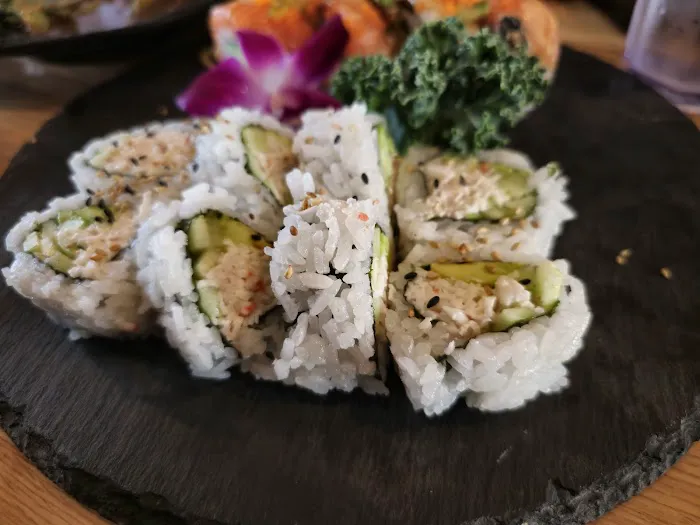 Oji Sushi & Sake Bar Picture 5