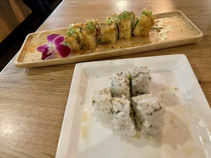 Oji Sushi & Sake Bar Picture 1