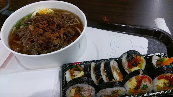 Tokyo Sakura & Noodles Picture 1