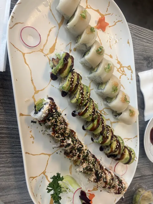 Momi Sushi Picture 3