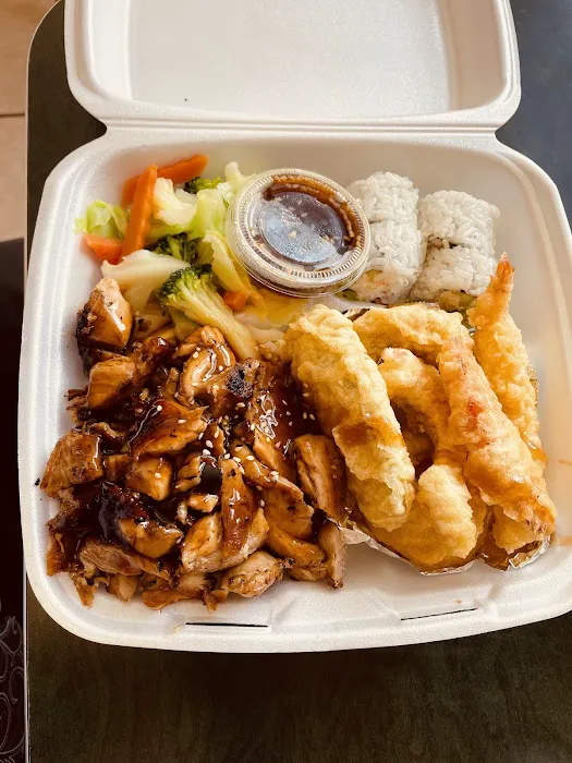 Raku Teriyaki and Sushi Roll Picture 7