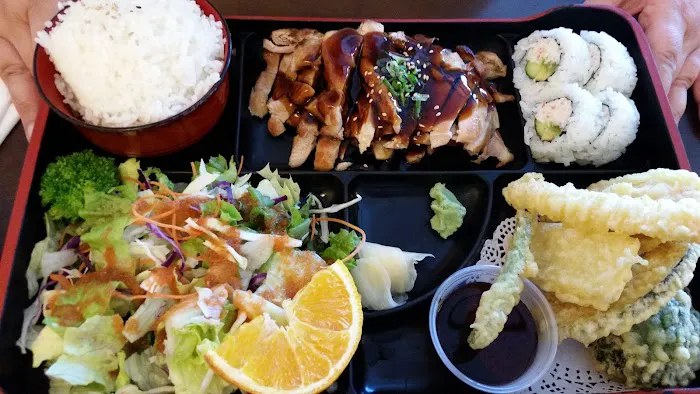 Orange Roll & Sushi Picture 9