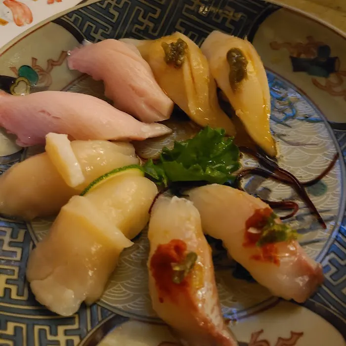 E Sushi Japanese Restaurant Picture 7