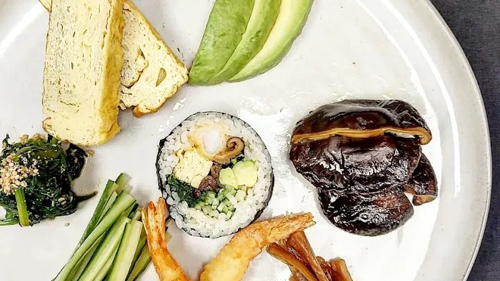 Haku Futomaki | Sushi Picture 7