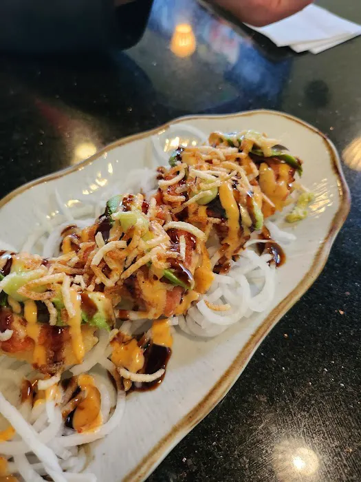 Toyo Sushi & Roll Picture 3