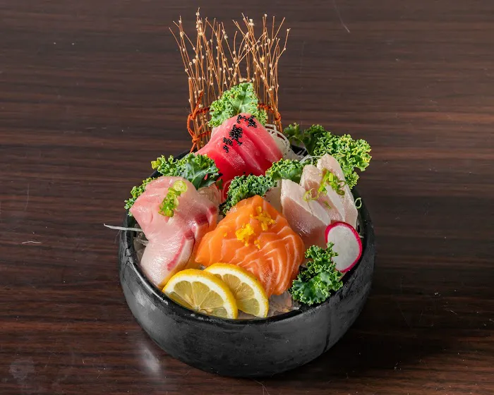 Tori Tori Sushi Picture 8