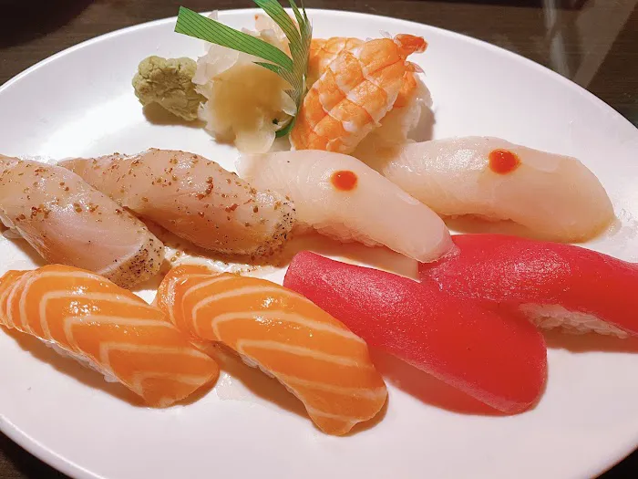Maki Yaki Japanese Grill (Uptown) Picture 5