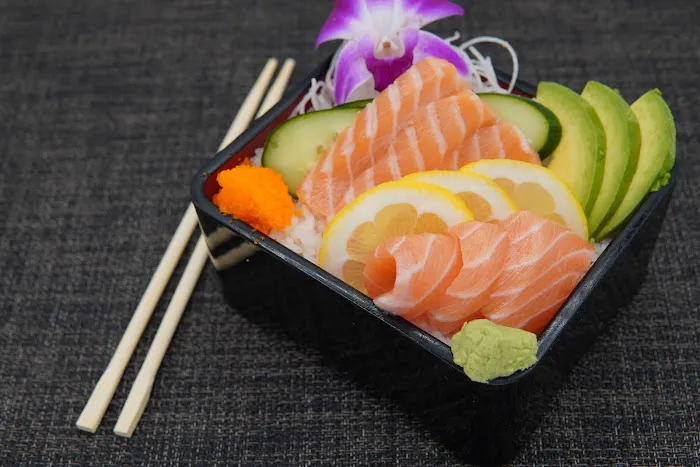 Sushi & Teri Picture 7