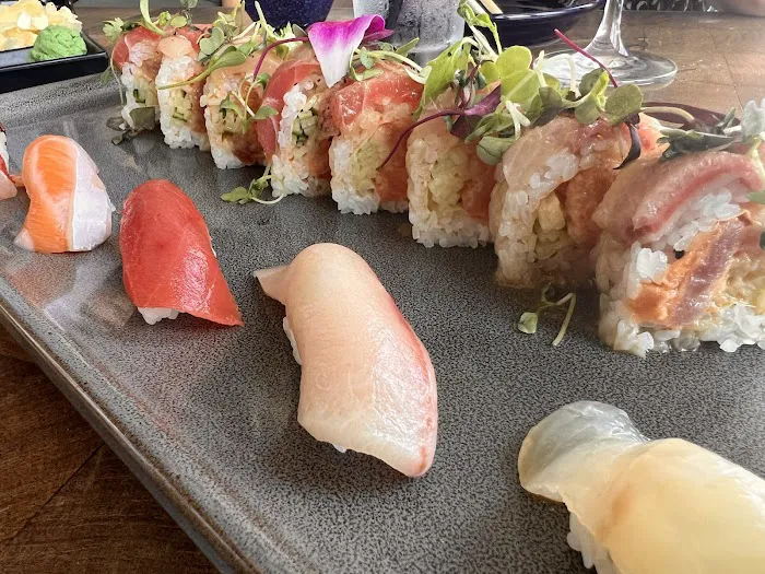 Takami Sushi & Robata Restaurant Picture 4