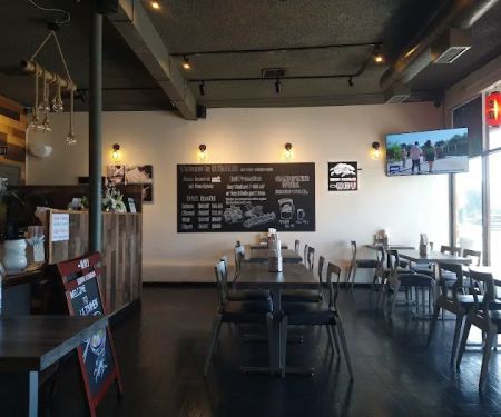 Ultramen Japanese Restaurant Sushi & Ramen