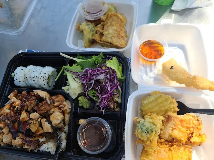 Spin Sushi & Teriyaki Picture 17