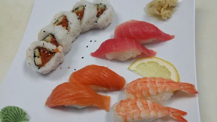 Spin Sushi & Teriyaki Picture 11
