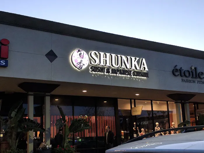 Shunka Sushi & Japanese Cuisine Picture 1