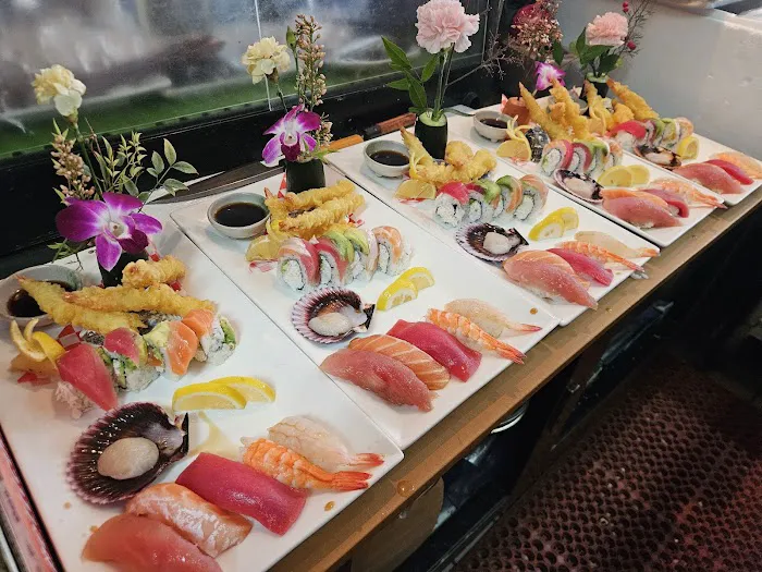SkyBay Sushi Picture 10
