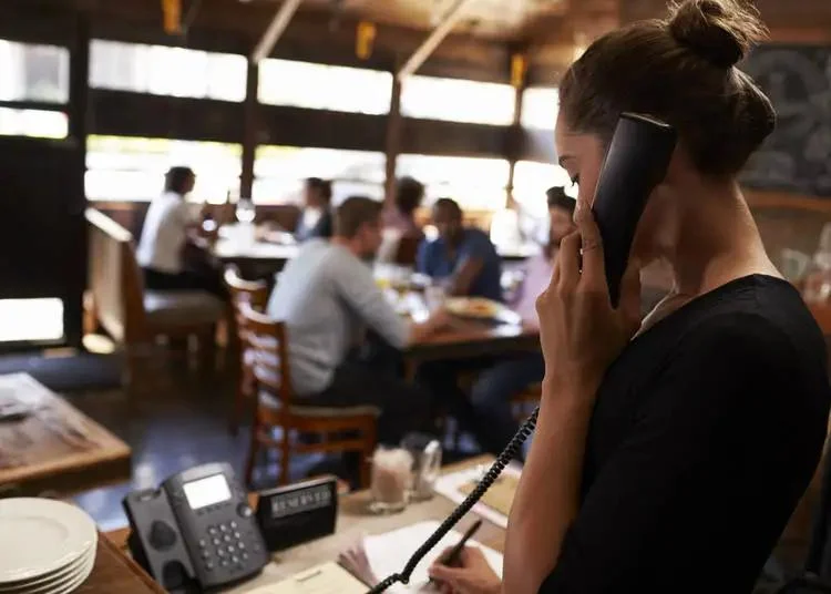 How to Make a Restaurant Reservation in Japanese: Practical Phrases and Real Tips