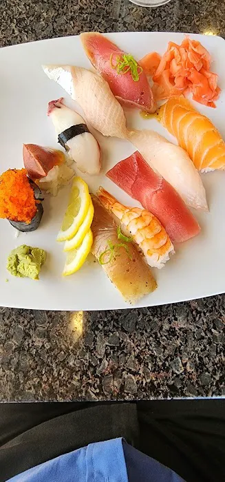 Ami Sushi Picture 1