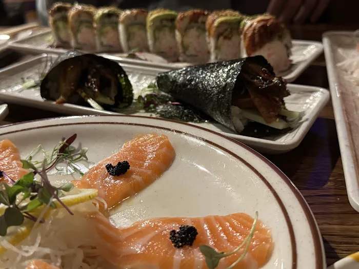 Sake 2 Me Sushi Picture 2