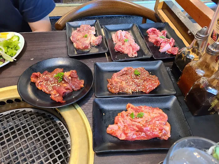 Gyu-Kaku Japanese BBQ Picture 4