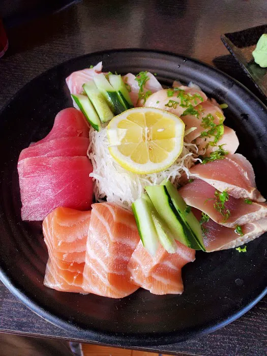 Orange Roll & Sushi Picture 4