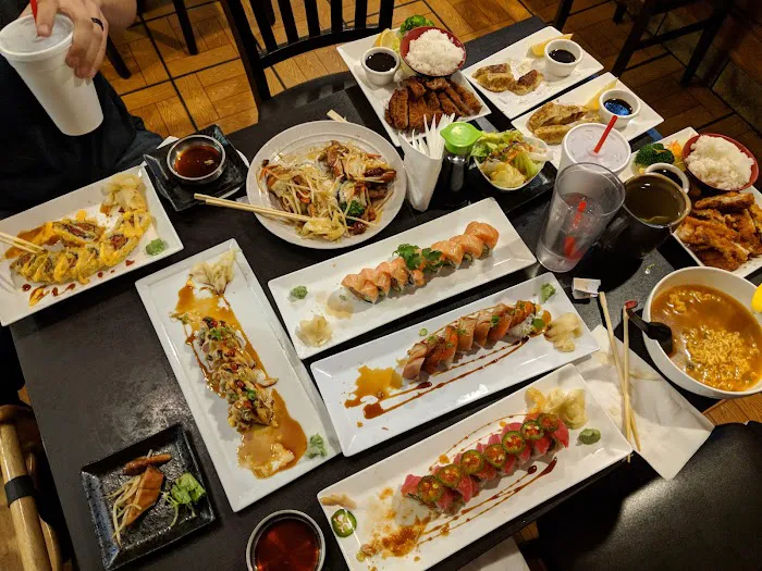 Orange Roll & Sushi Picture 2