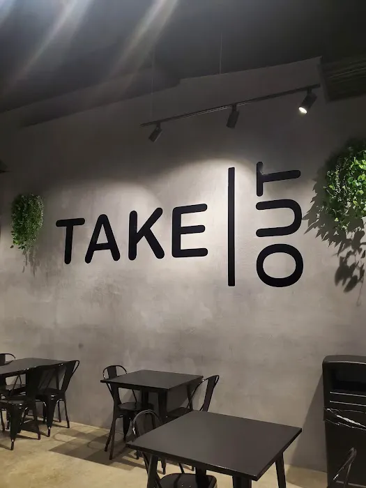 TaKe Sushi Picture 4