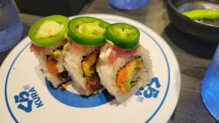 Kura Revolving Sushi Bar Picture 9