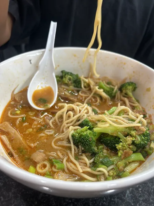 Tonkotsu House Ramen Picture 6