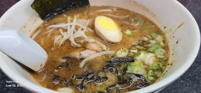 Tonkotsu House Ramen Picture 3