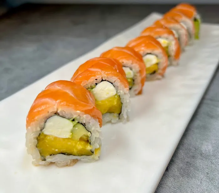 J Sushi Brea Picture 5