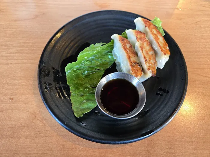 Full Moon Sushi Picture 10
