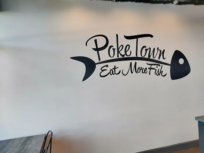 Poke Town Sushi + Seafood Picture 7
