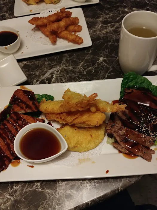Sake Sushi & Grill Picture 4