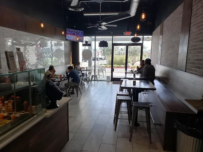 Spin Poke & Grill Picture 3