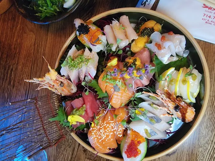 Sushi Club Picture 1