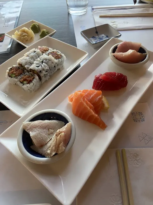Bluefin Sushi and Roll Picture 2
