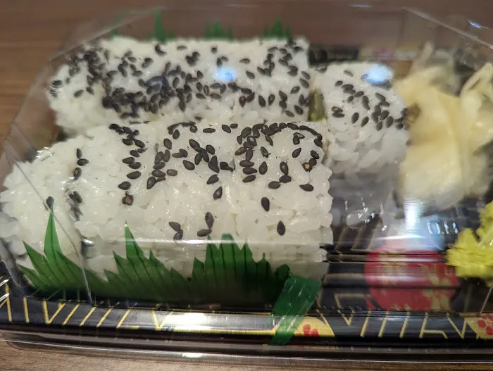 Roll and sushi Picture 9